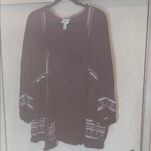 Knox Rose burgundy Embroidered kimono wrap size medium